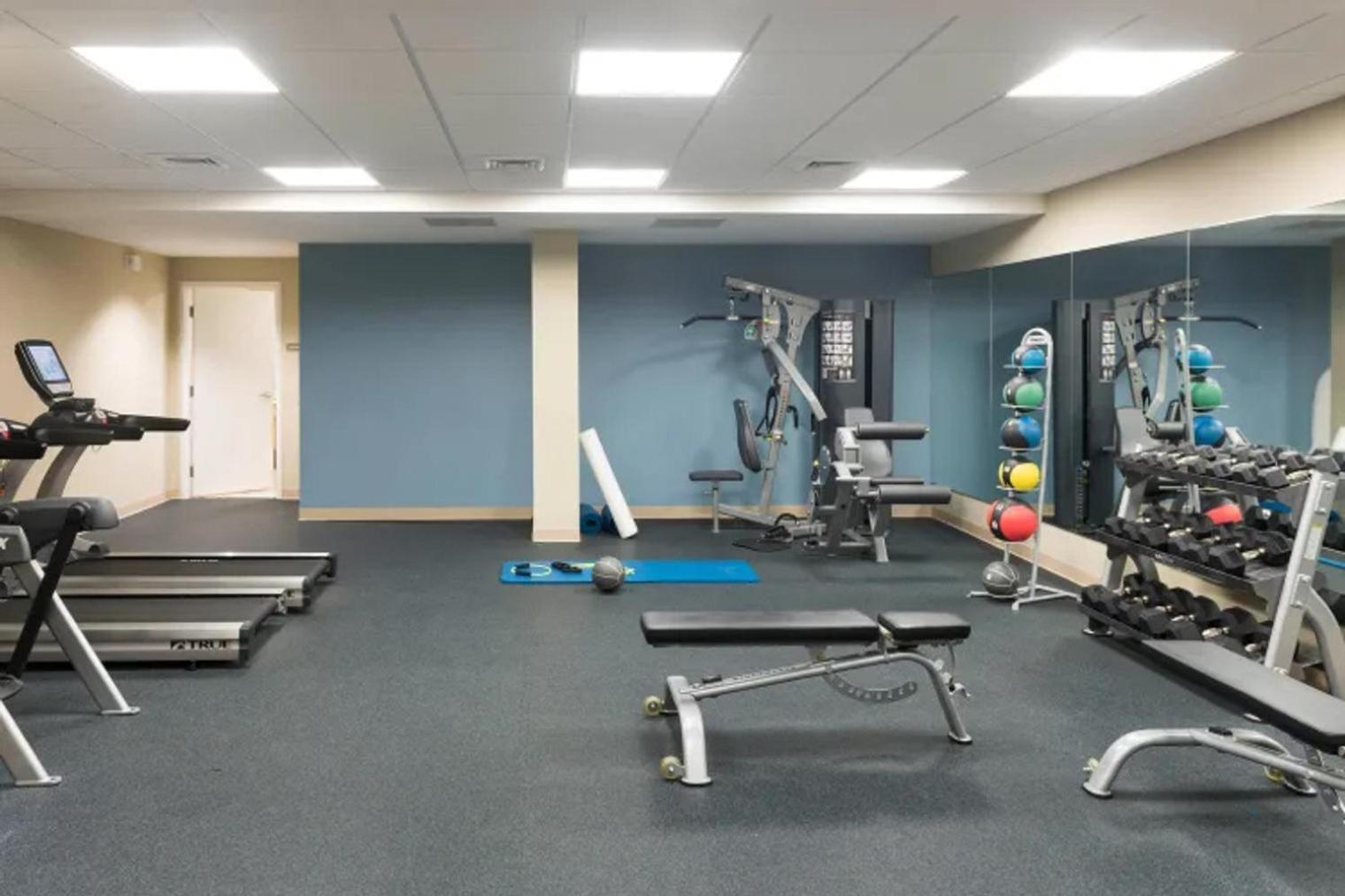 Central Square 2br W Gym Nr T Bos-819 *