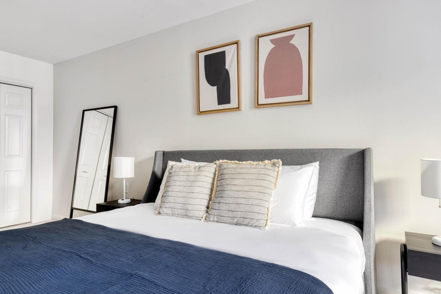 Central Square 2br W Gym Nr T Bos-819 *